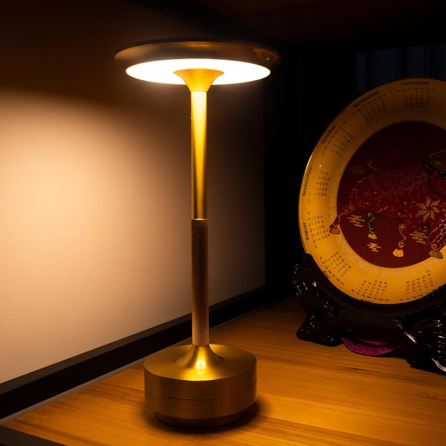 Mini Lamp LED: Cordless USB Table Lamp for Lounge & Restaurants - Sleek Ambient Design