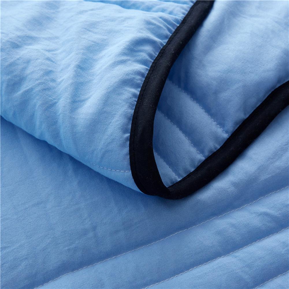 Breathable Cooling Blanket – Lightweight & Refreshing Sleep Solution