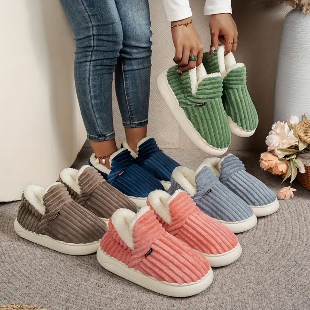 Fleece Comfort Slippers | Ultra-Soft, Memory Foam & Anti-Slip for Cozy Indoor Relaxation
