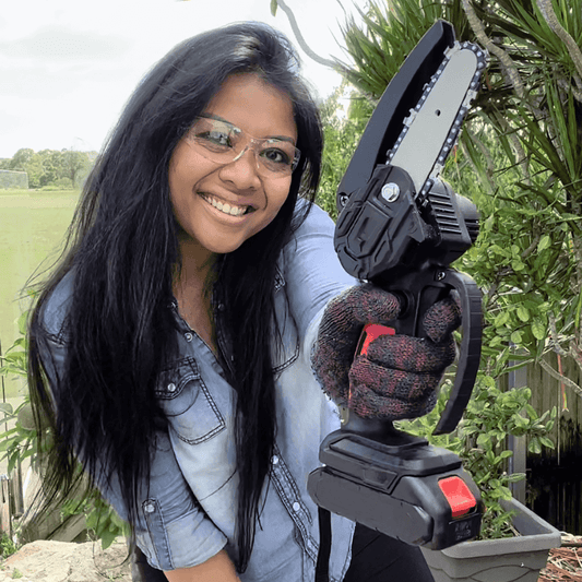 4" Electric Chainsaw Kit with Battery & Charger - Lightweight Cordless Chainsaw for Gardening & Tree Trimming