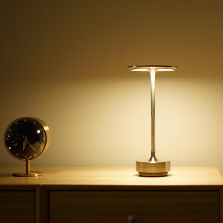 Mini Lamp LED: Cordless USB Table Lamp for Lounge & Restaurants - Sleek Ambient Design