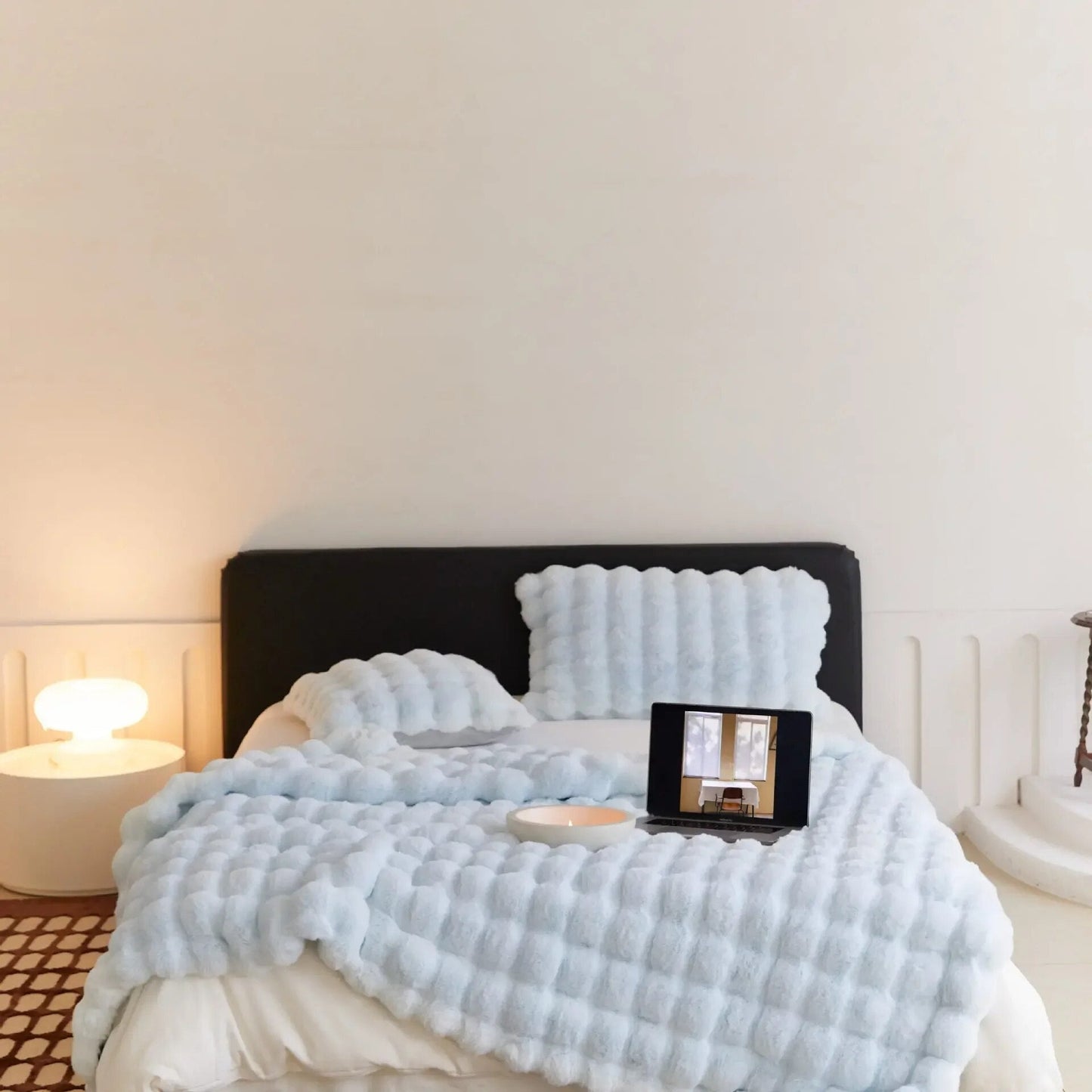 Plush Wool Blanket | Exceptional Warmth, Machine Washable & Versatile Comfort for All Seasons
