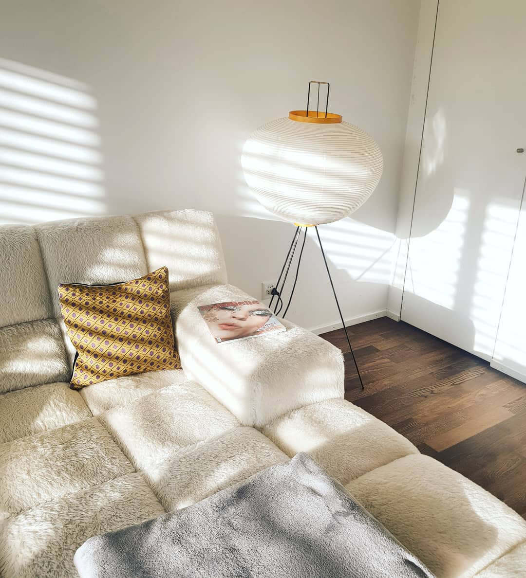 LED Rice Paper Floor Lamp - Adjustable Height, Soft Ambient Light for Living Room & Bedroom Decor