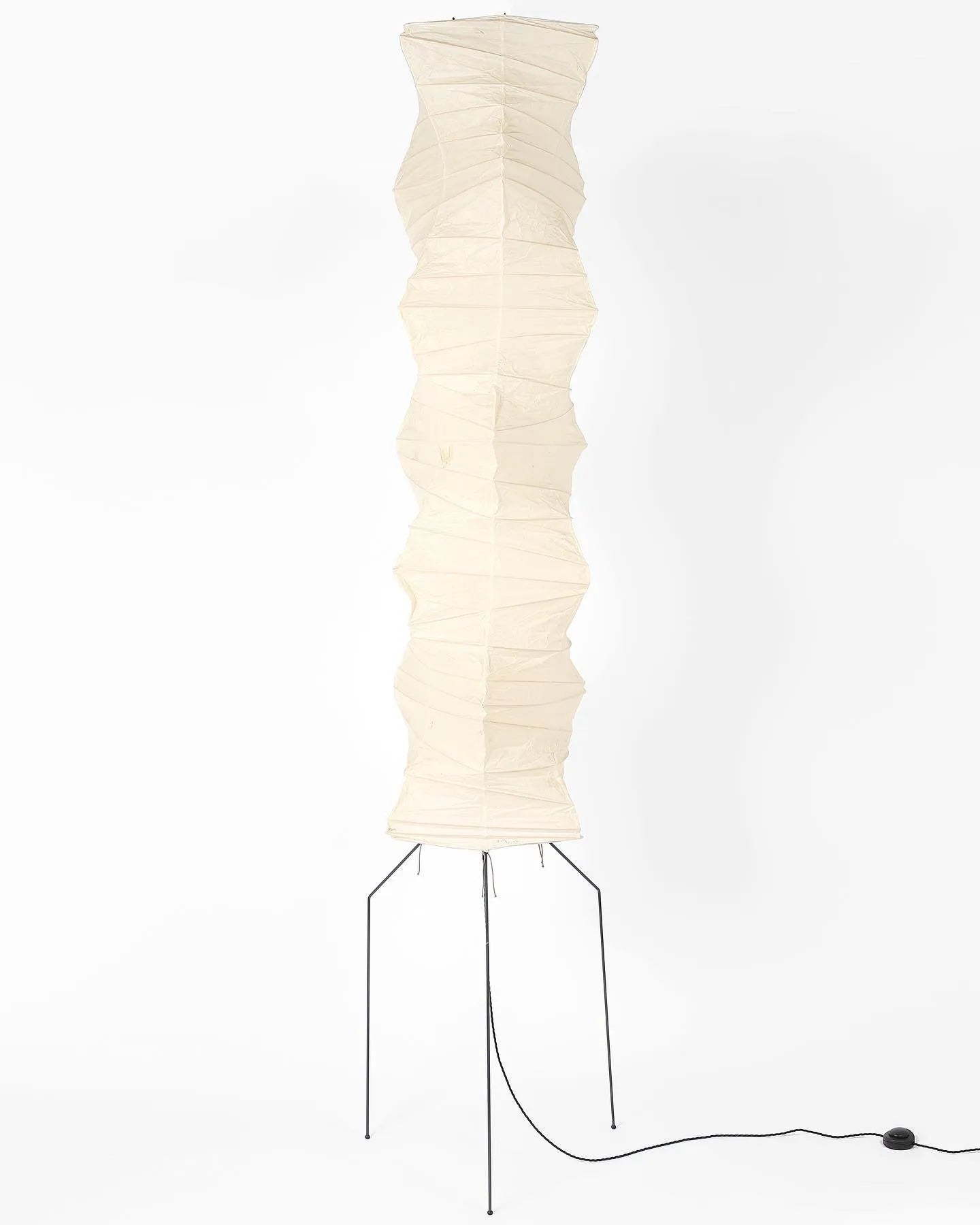 LED Rice Paper Floor Lamp - Adjustable Height, Soft Ambient Light for Living Room & Bedroom Decor