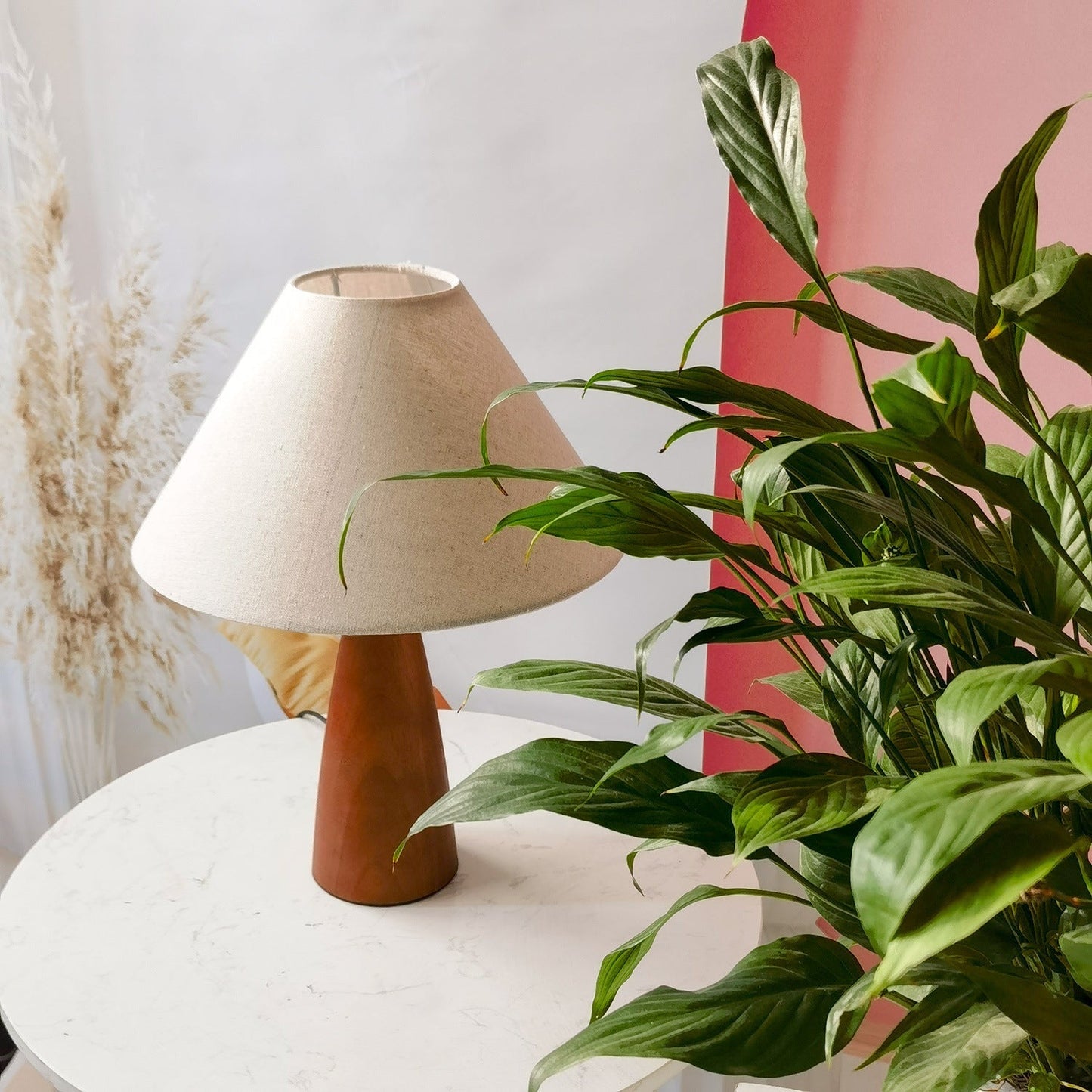 Solid Wood Retro Table Lamp with Adjustable Brightness for Living Room & Bedroom Lighting