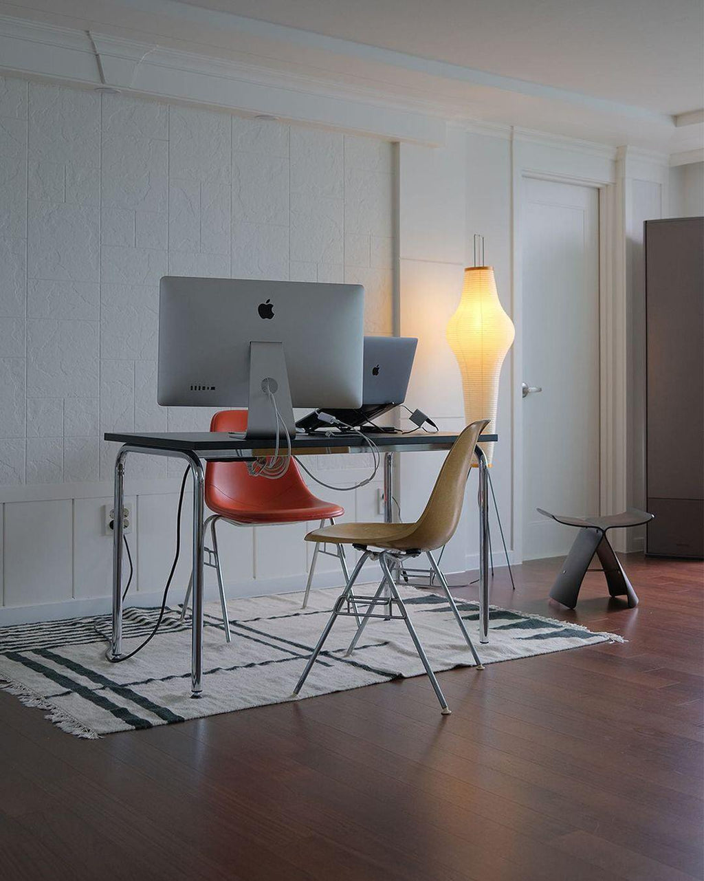 LED Rice Paper Floor Lamp - Adjustable Height, Soft Ambient Light for Living Room & Bedroom Decor