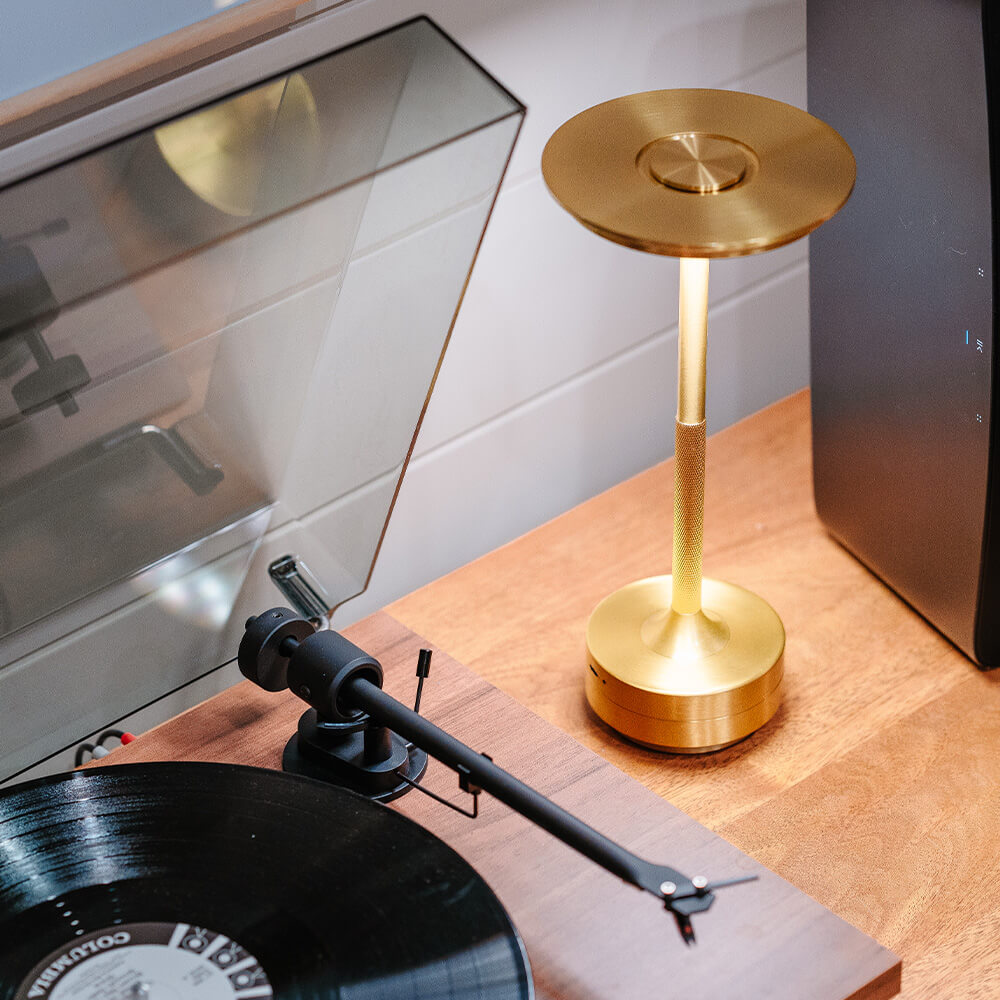 Mini Lamp LED: Cordless USB Table Lamp for Lounge & Restaurants - Sleek Ambient Design