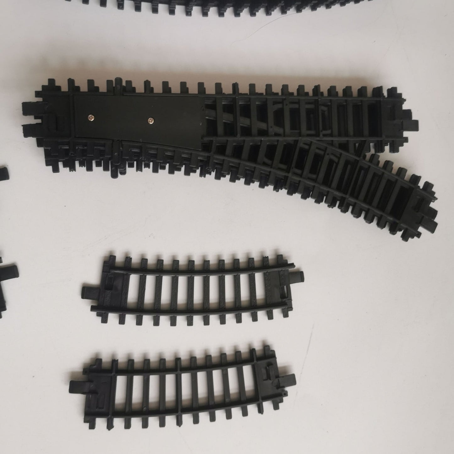 Kids Train Set Electric Railway Toy - Fun Model Train & Track for Toddlers