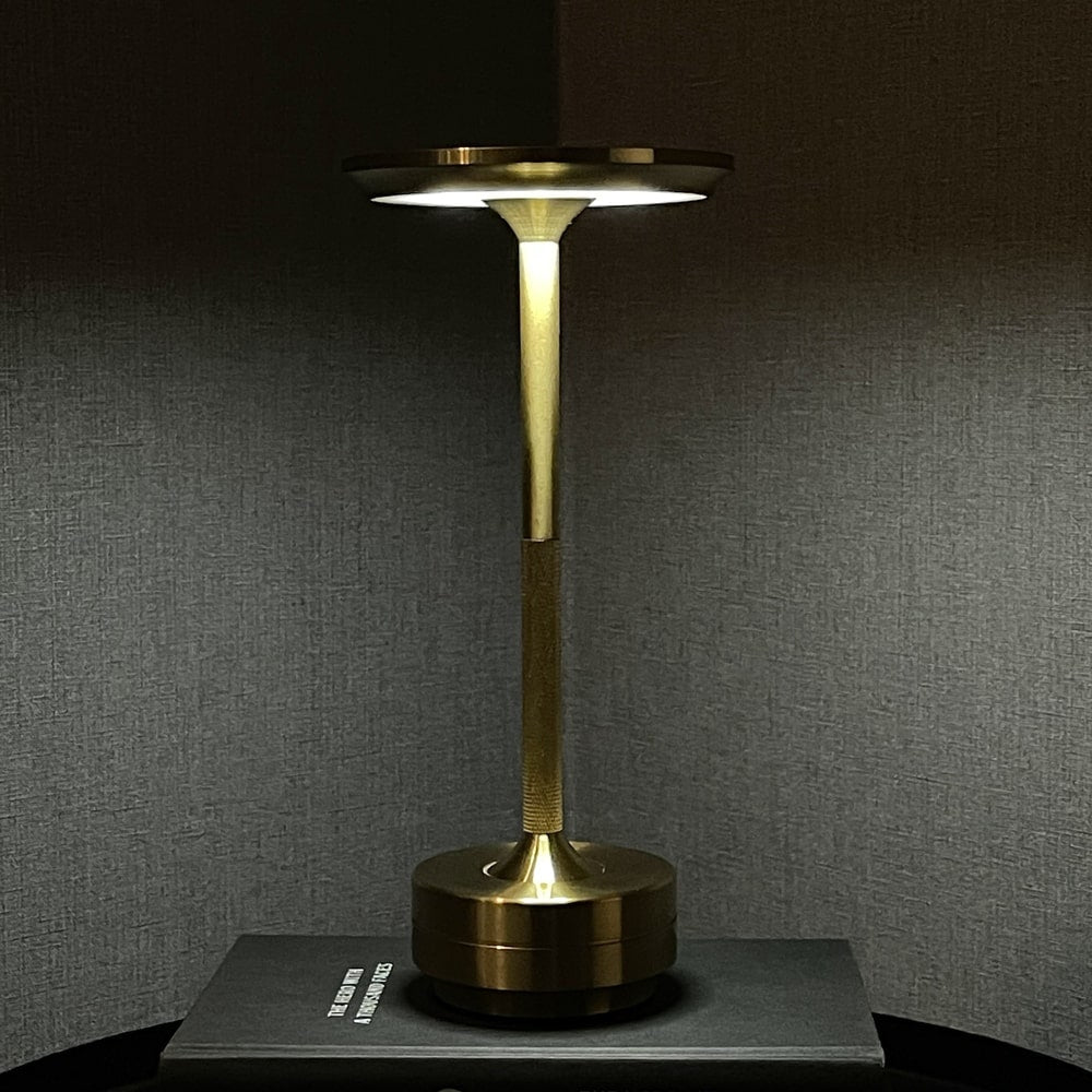 Mini Lamp LED: Cordless USB Table Lamp for Lounge & Restaurants - Sleek Ambient Design