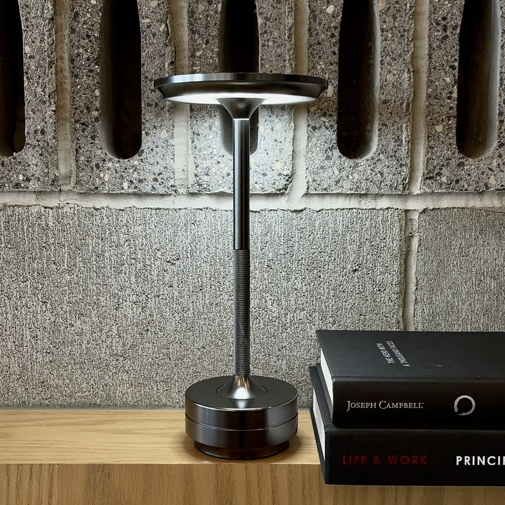 Mini Lamp LED: Cordless USB Table Lamp for Lounge & Restaurants - Sleek Ambient Design