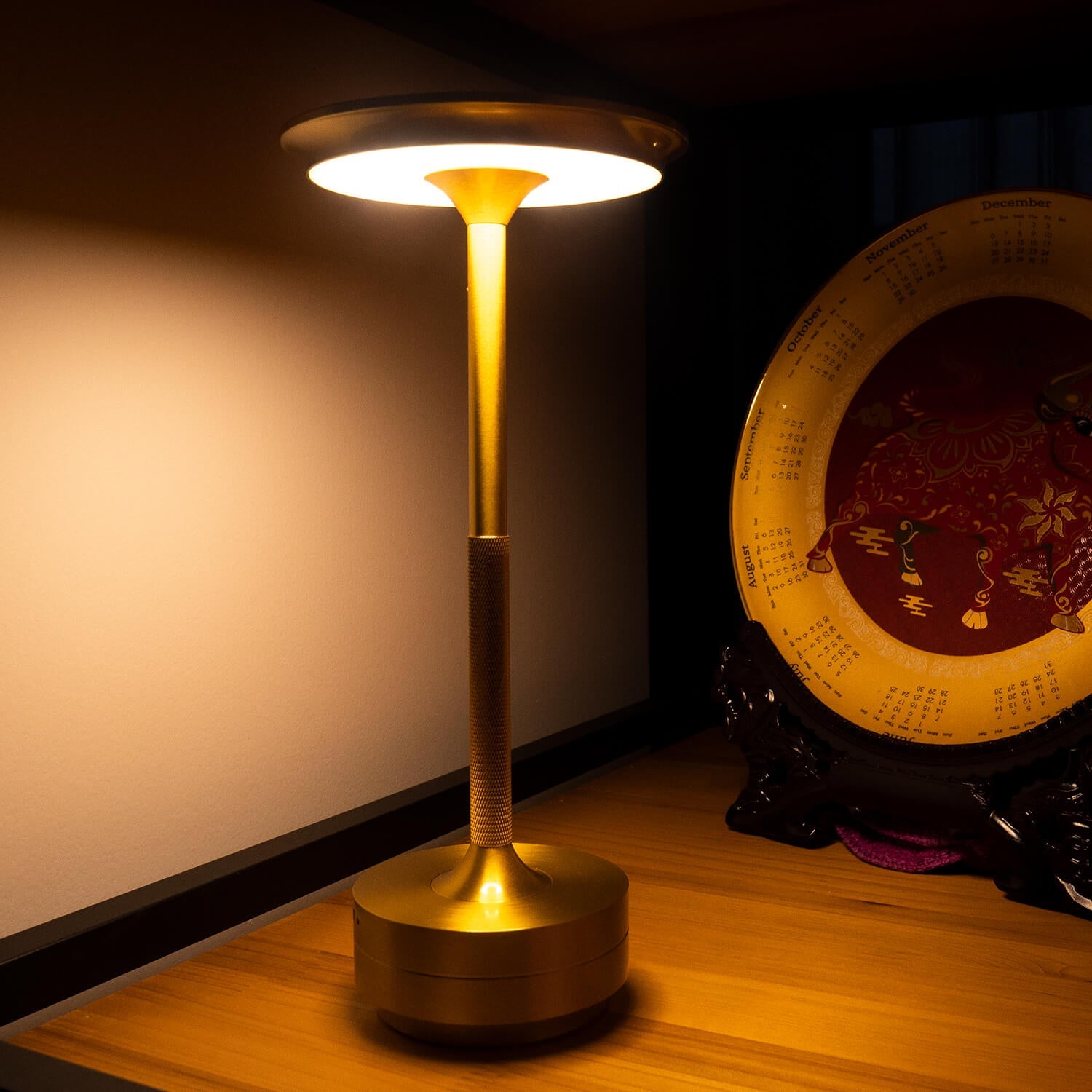 Mini Lamp LED: Cordless USB Table Lamp for Lounge & Restaurants - Sleek Ambient Design