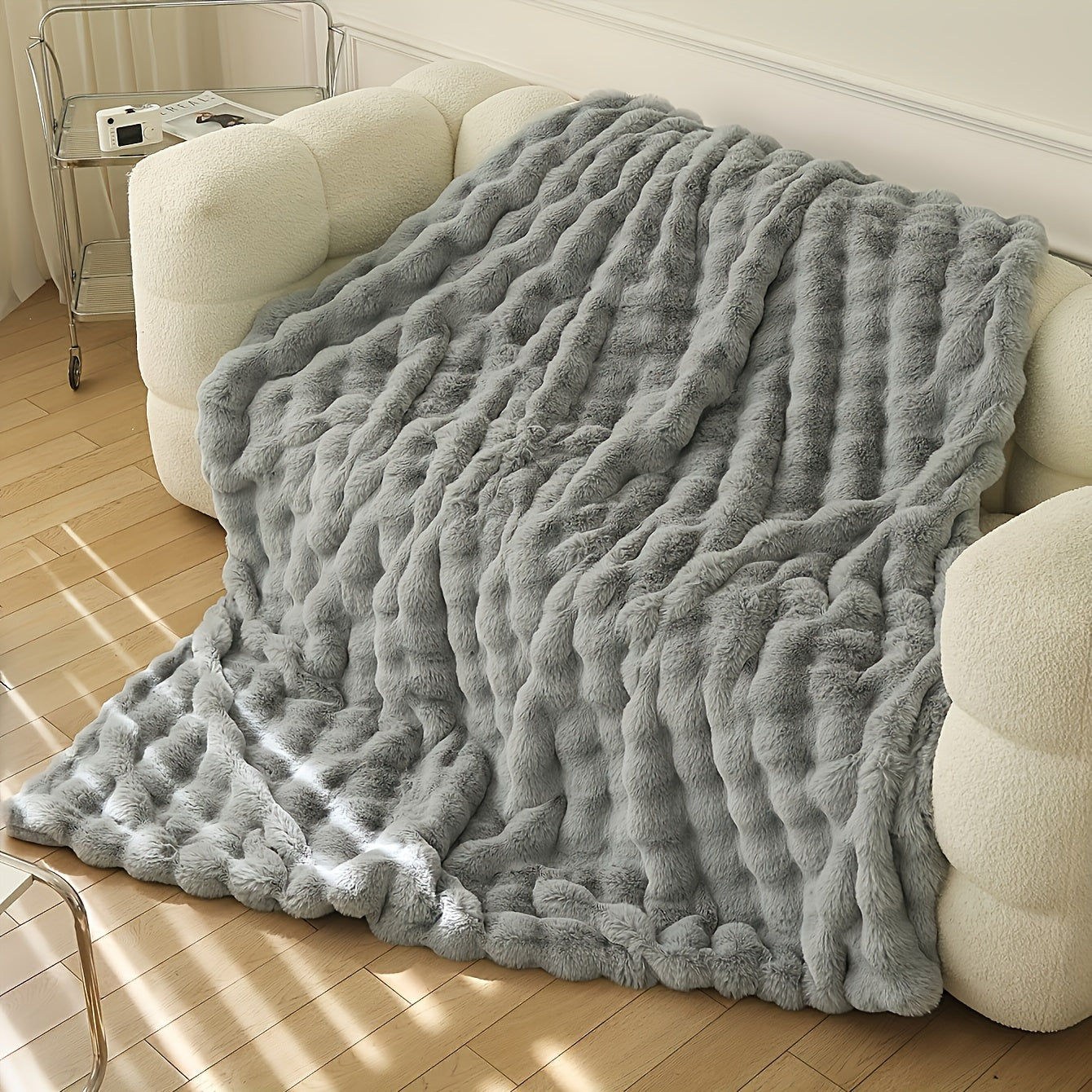 Faux Rabbit Fur Blanket - Thick & Warm Soft Cuddly Throw for Home, Living Room & Bedroom Decor