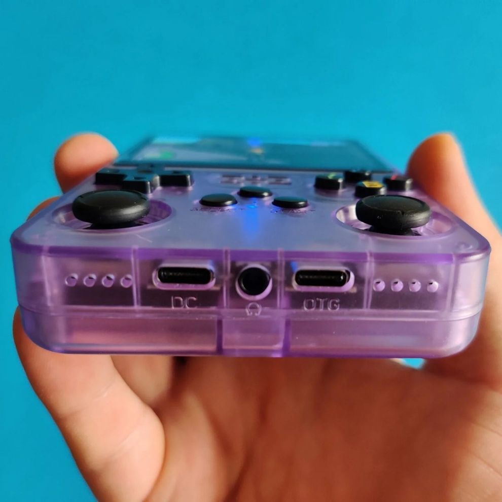 Retro Game Console | 20,000 Pre-Installed Games, 128GB Storage & HD Display for Nostalgic Gaming Fun