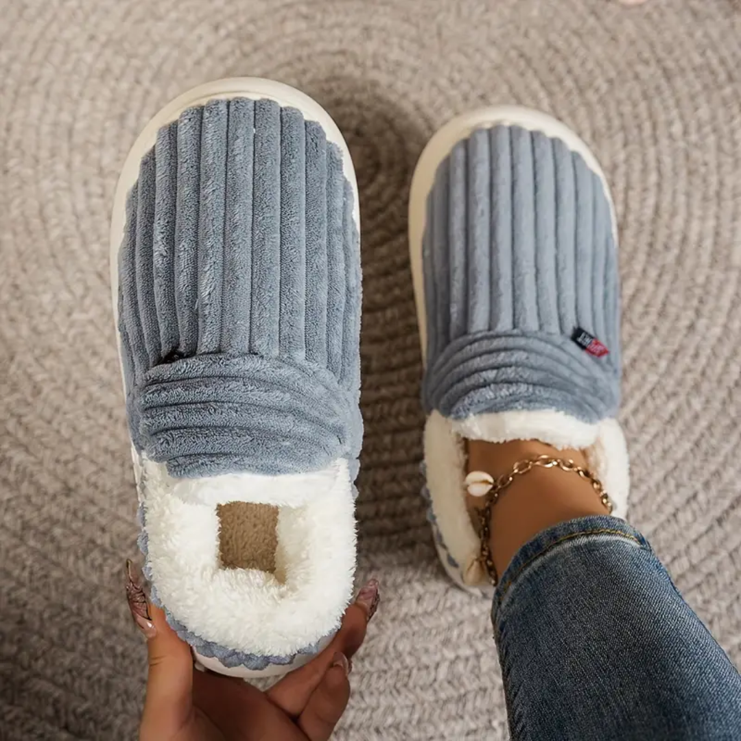 Fleece Comfort Slippers | Ultra-Soft, Memory Foam & Anti-Slip for Cozy Indoor Relaxation