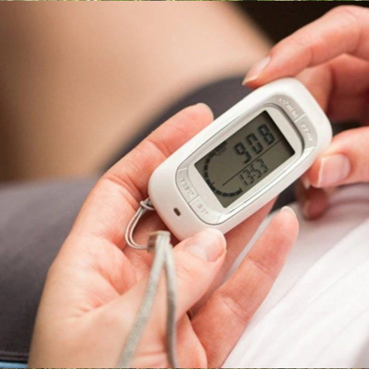 Best Walking 3D Pedometer with Clip and Strap plus. 30 Days Memory, Accurate Step Counter. PREMIUM