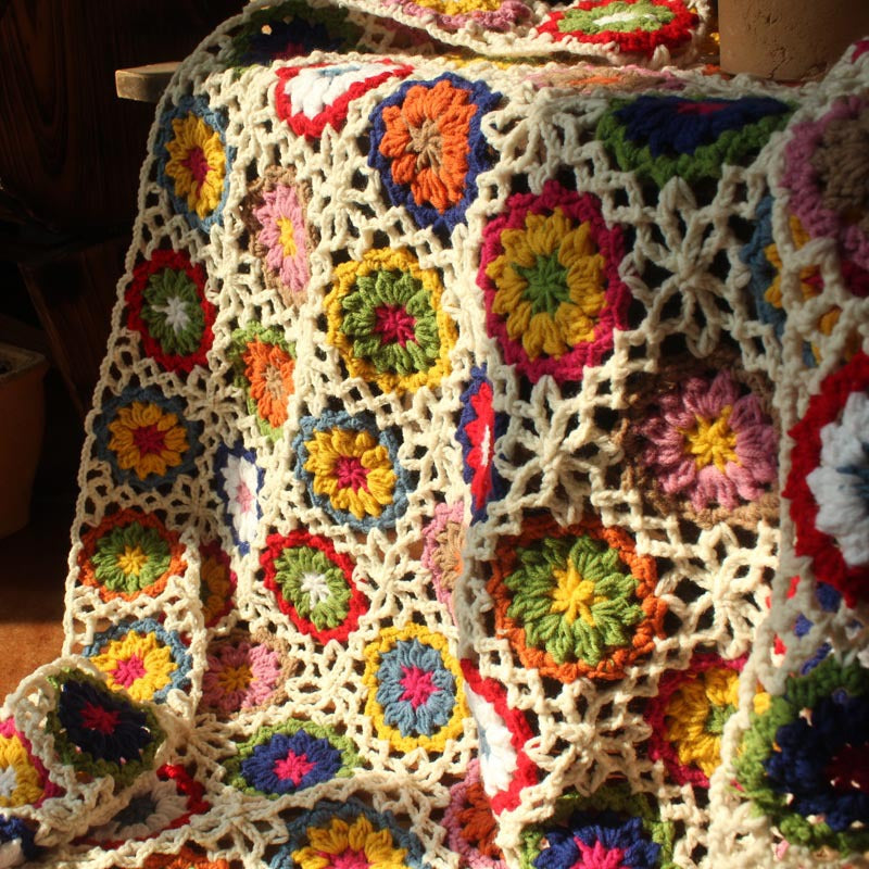 Crochet Throw Blanket for Home Decor - Gypsy Daisy Design, Soft and Cozy for Living Room or Bedroom Use