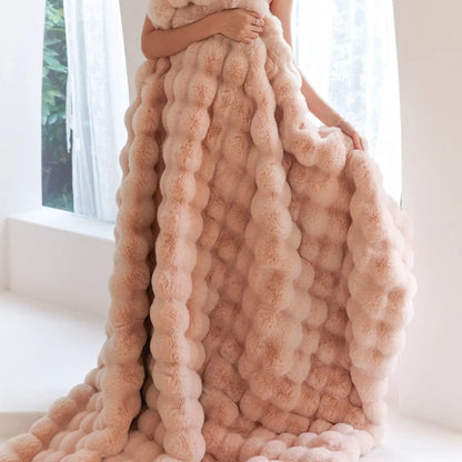 Plush Wool Blanket | Exceptional Warmth, Machine Washable & Versatile Comfort for All Seasons