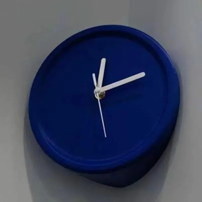 Modern Cornetto Wall Clock with Minimalist Design for Home & Office Decor
