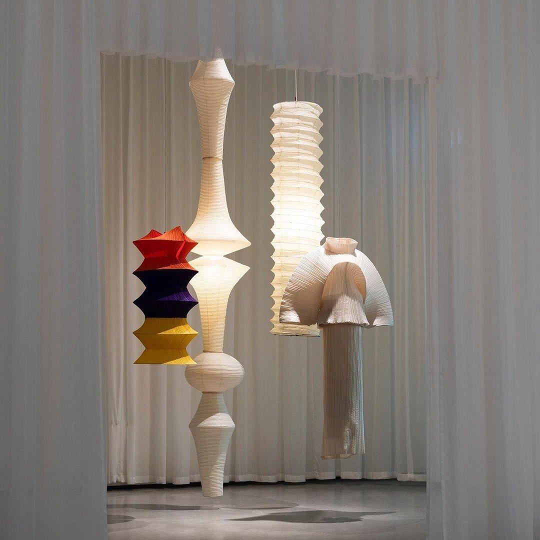 LED Pendant Light Fixture - Modern White Design for Kitchen, Dining Room & Living Room Lighting