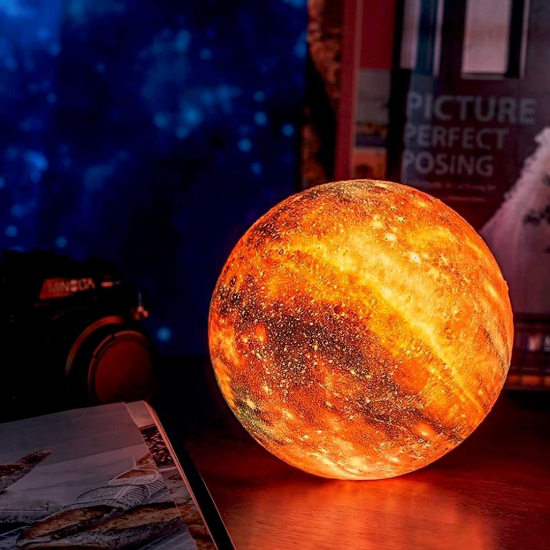 Wireless 3D Moon Lamp | 16 Color Settings, Remote Control & Rechargeable for Night Light and Home Decor