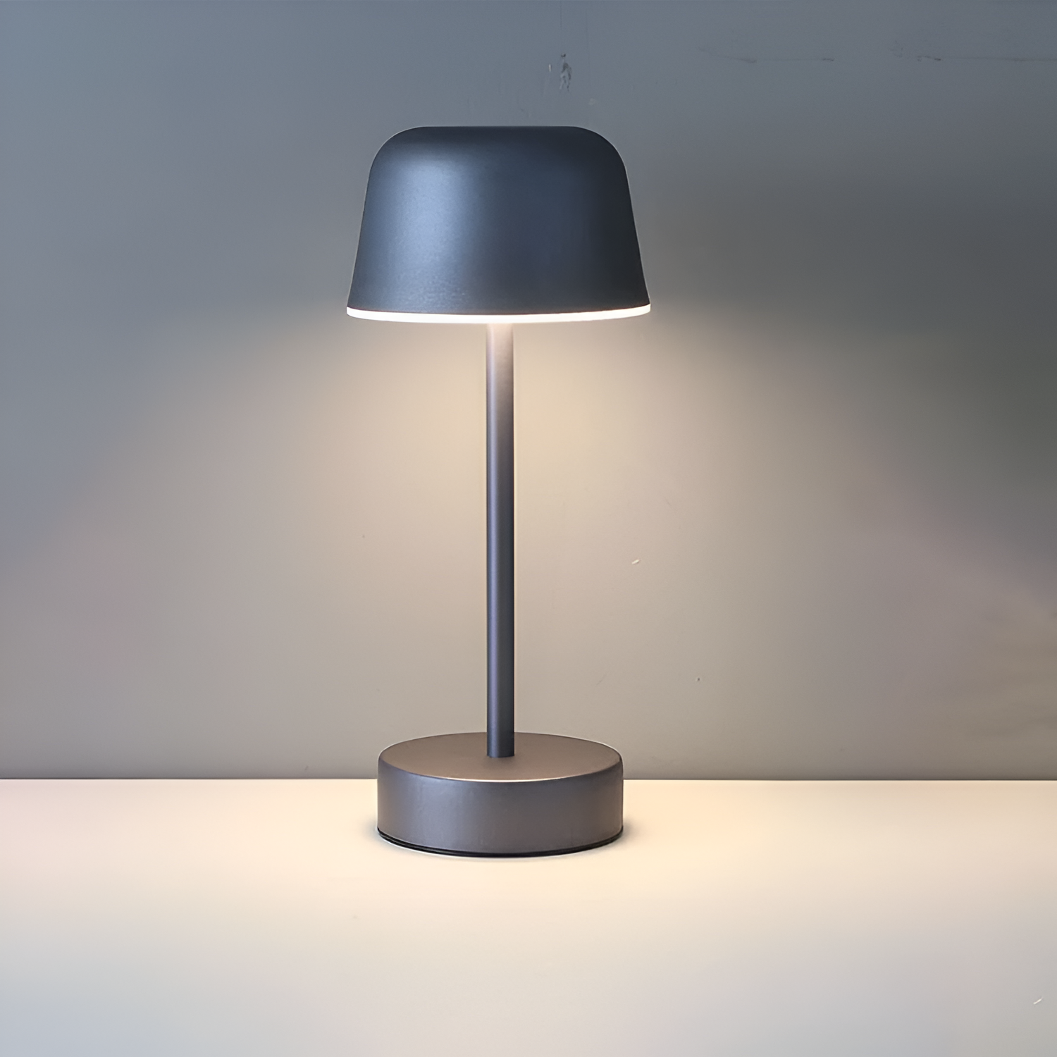 Cordless LED Table Lamp in Retro Design - Vintage Style Lighting for Home Decor & Nightstands