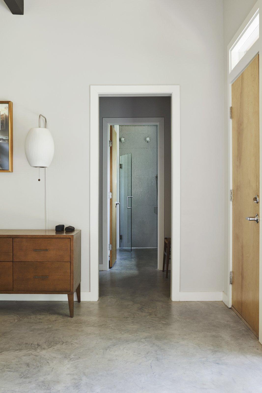 LED Wall Sconce Light Fixture - Modern Design for Indoor Use in Hallway, Living Room & Bedroom