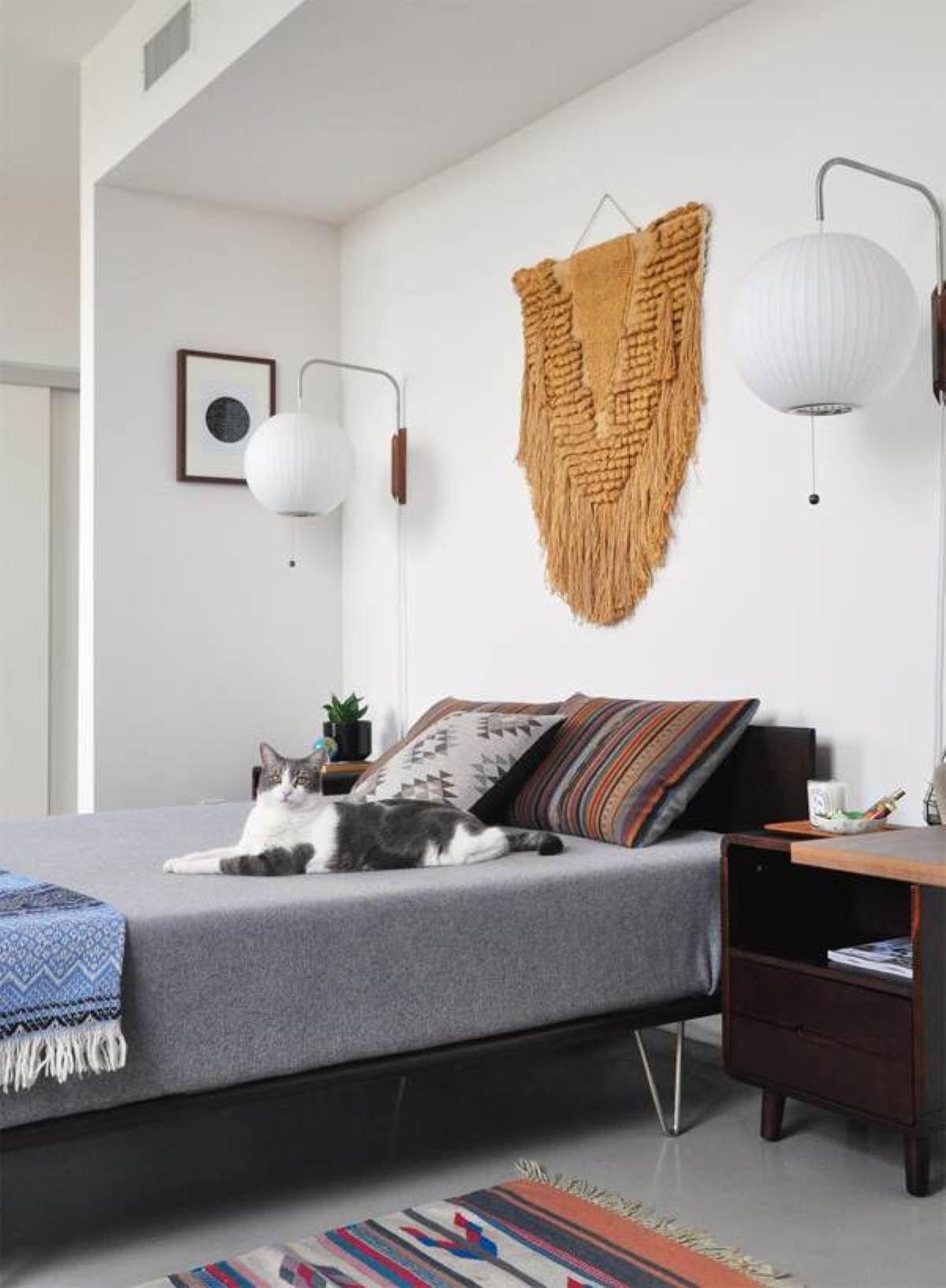 LED Wall Sconce Light Fixture - Modern Design for Indoor Use in Hallway, Living Room & Bedroom