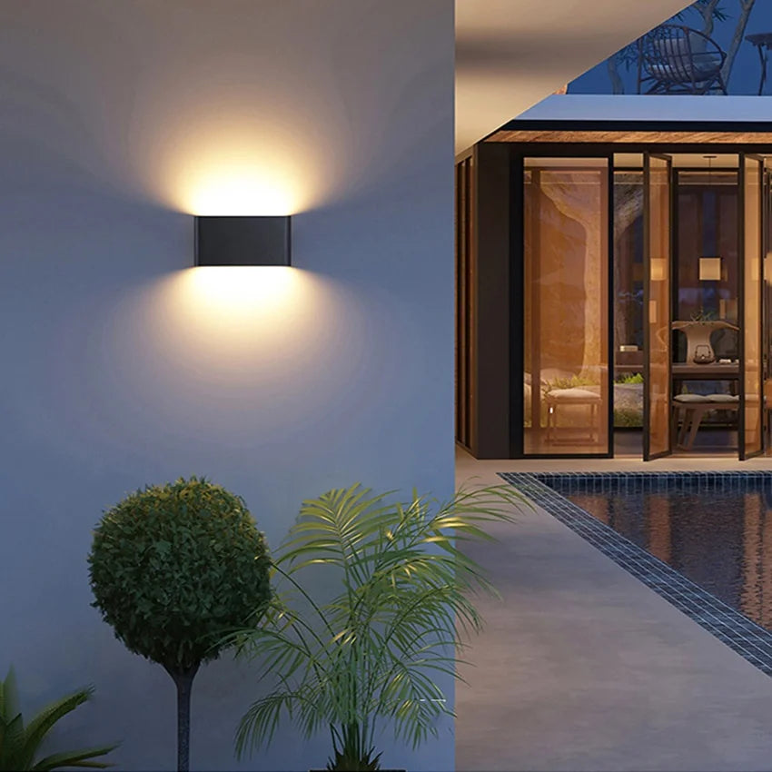TRAZOS – Modern Round or Square LED Wall Light, Waterproof IP65 Standard, Outdoor Lighting, Ideal for Garden, Veranda or Bedroom