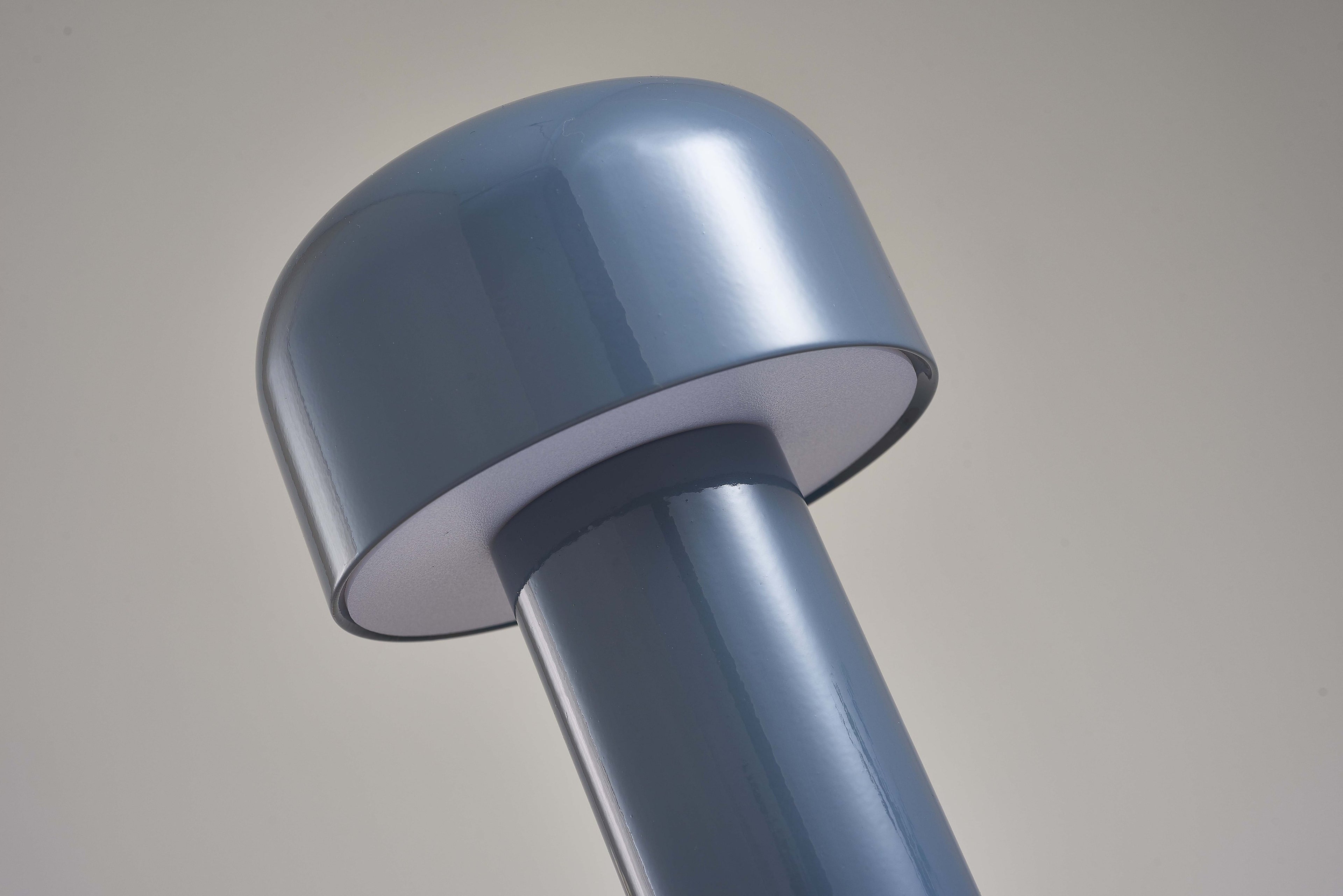 LED Cordless Table Lamp - Italian Mushroom Design for Indoor & Outdoor Use, Battery Operated Lighting Solution