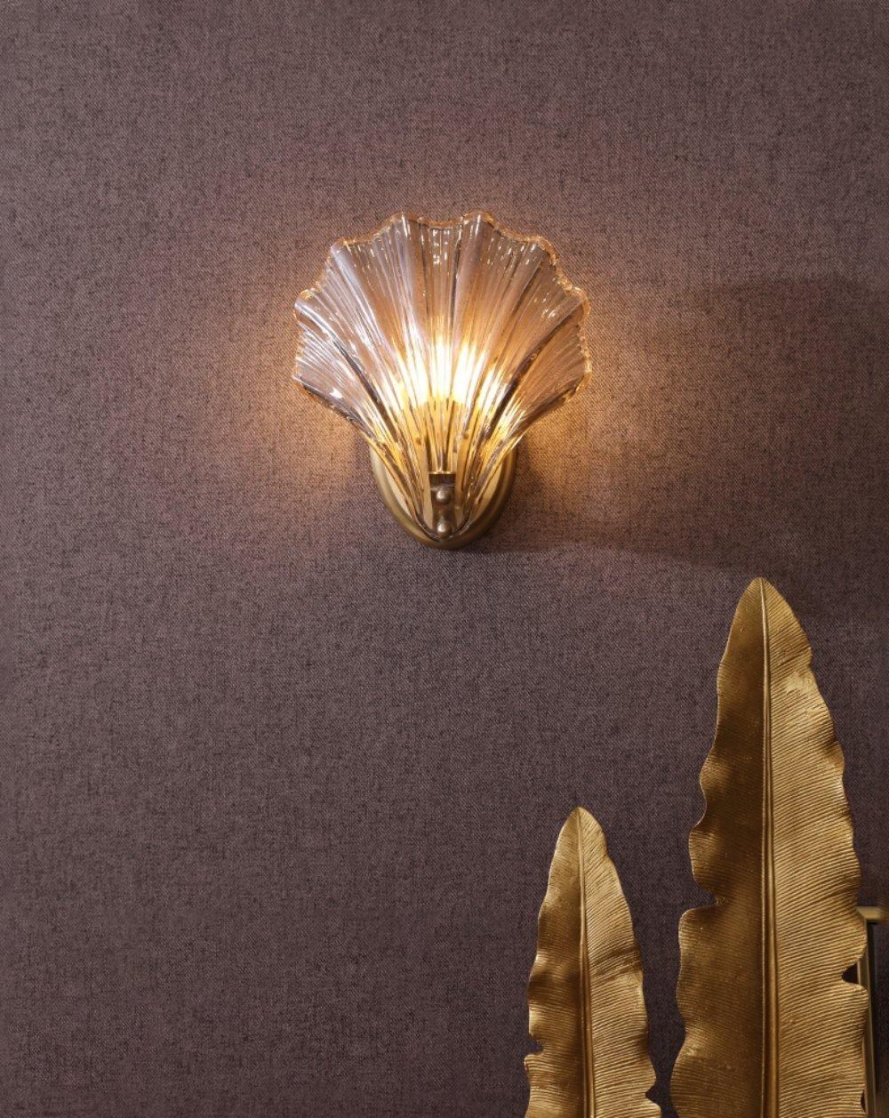 Shell Wall Light Fixture - Coastal Style Sconce for Living Room, Bedroom, and Hallway Decor