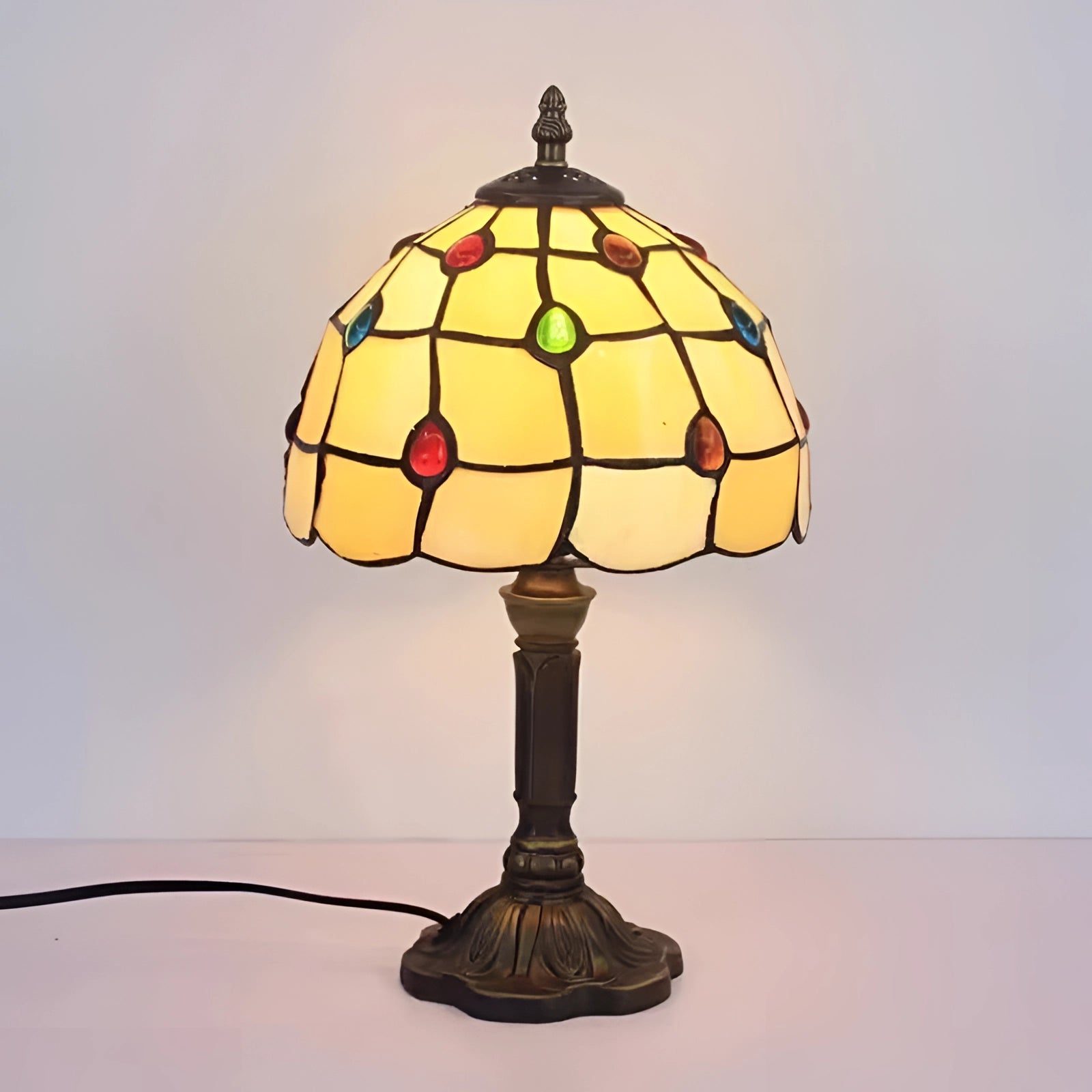 Stained Glass Table Lamp with Leaf Design - Tiffany-Style Antique Decor for Living Room & Bedroom Lighting