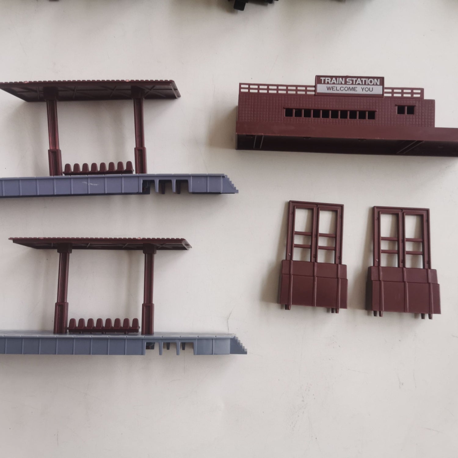 Kids Train Set Electric Railway Toy - Fun Model Train & Track for Toddlers