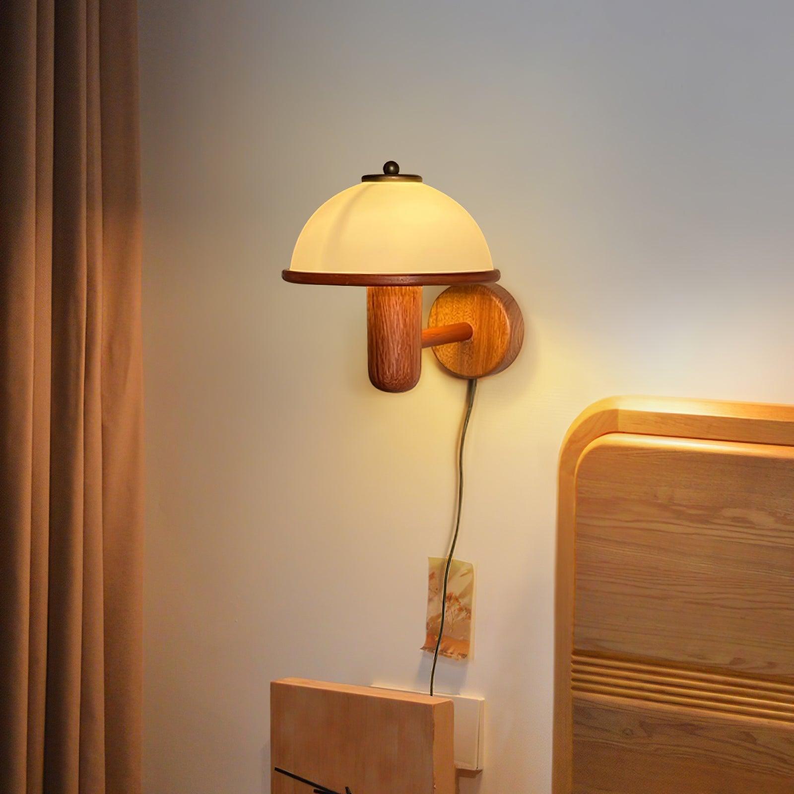 Retro Wall Light Fixture - Vintage Industrial Design for Living Room & Hallway Lighting