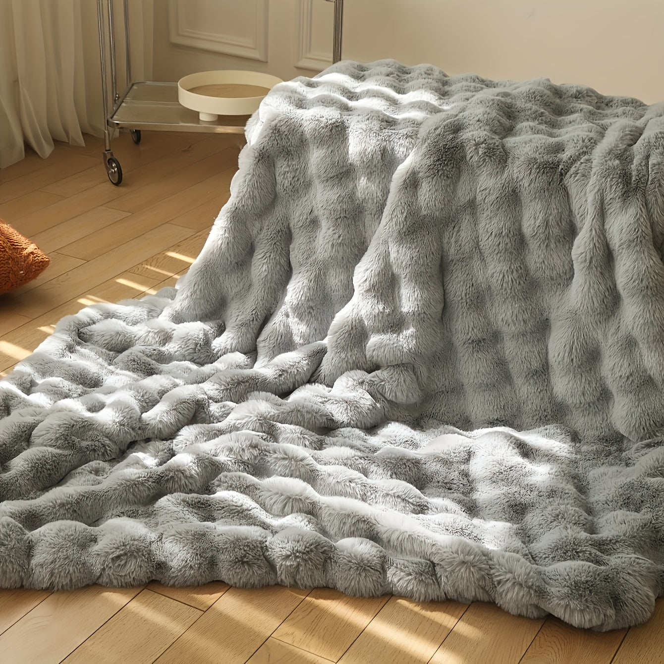 Faux Rabbit Fur Blanket - Thick & Warm Soft Cuddly Throw for Home, Living Room & Bedroom Decor