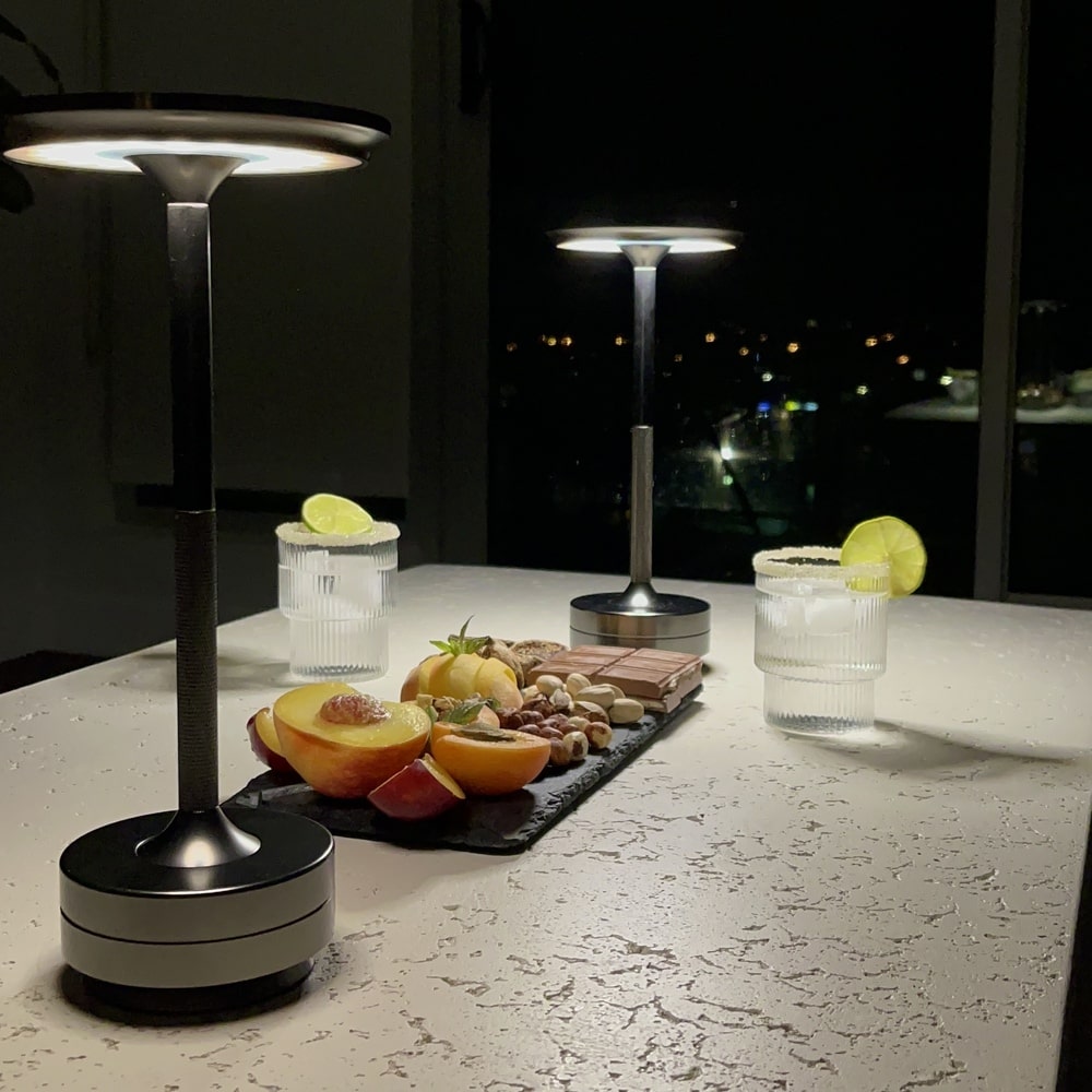 Mini Lamp LED: Cordless USB Table Lamp for Lounge & Restaurants - Sleek Ambient Design
